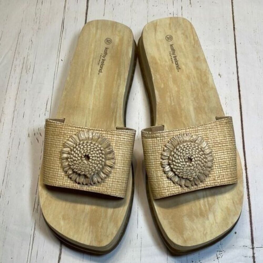Kathy Ireland woman’s slides. Neutral color. Size 10.